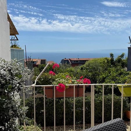 Mosa House Villa Aci Castello Bagian luar foto