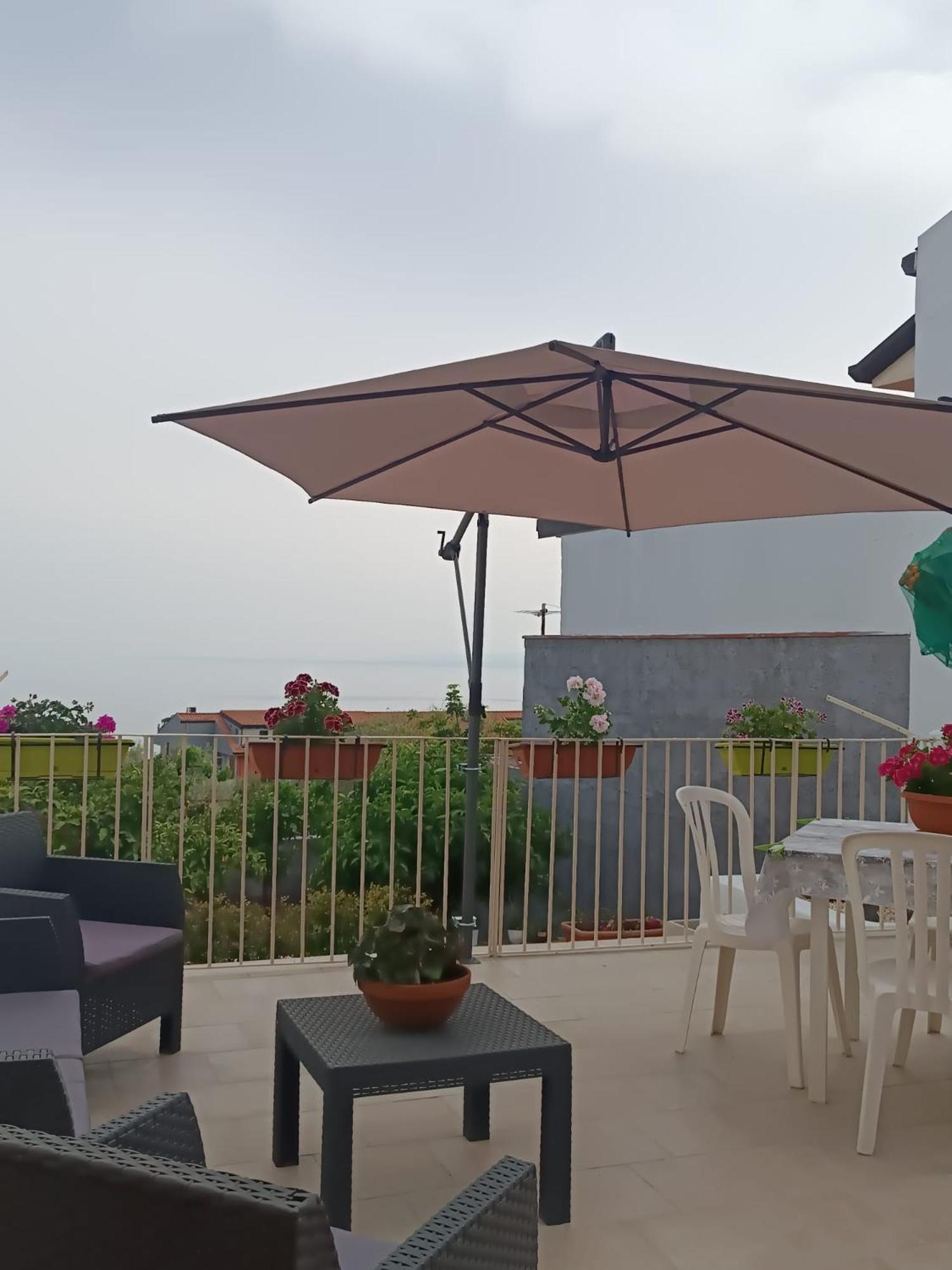 Mosa House Villa Aci Castello Bagian luar foto